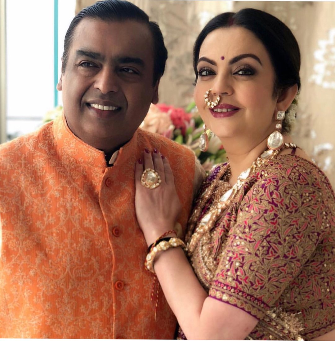 Isha Ambani, Isha Ambani wedding photos, Isha Ambani inside photos, Ambani wedding, deepika ranveer, kareena saif, Alia bhatt, shila shetty, rekha, gaurki khan, bachchan, aishwarya, aaradhya, all photos from Isha Ambani wedding, Isha Ambani Anand Piramal wedding