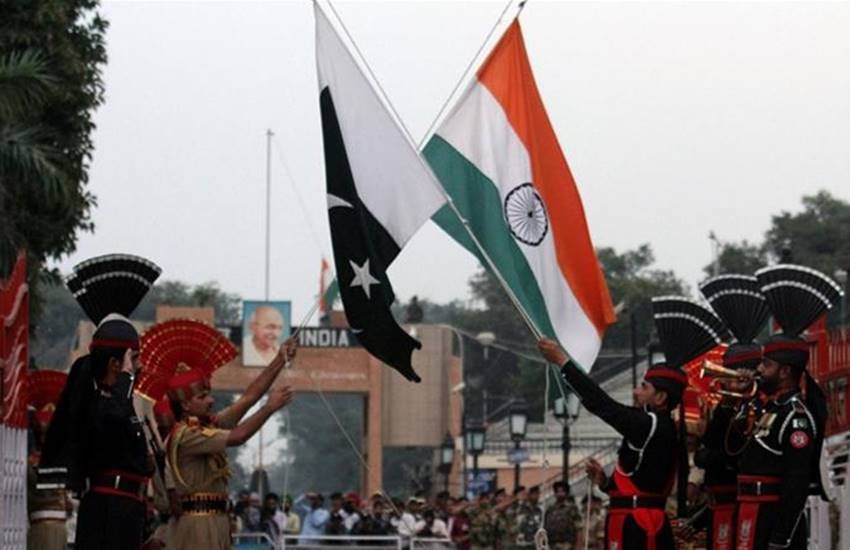 दोनों देशों ने मार्च में घोषणा की थी कि वे राजनयिकों के उपचार के आसपास के सभी मुद्दों को पारस्परिक रूप से हल करने के लिए सहमत हुए हैं।
