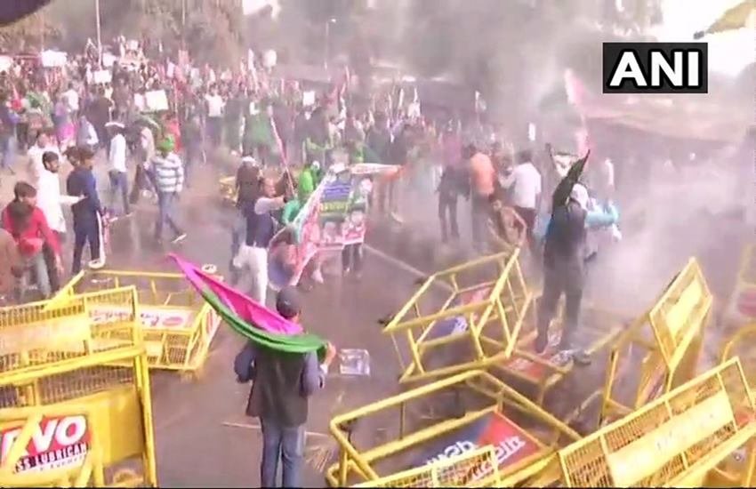 जन अधिकार पार्टी के कार्यकर्ता (PC) ANI जन अधिकार पार्टी के कार्यकर्ता (PC) ANI