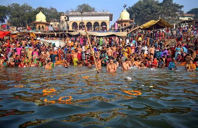 देश की 323 नदियों का पानी प्रदूषित, गंगा-यमुना के पानी में नहा तक नहीं सकते, महाराष्ट्र में सबसे अधिक प्रदूषित नदियां