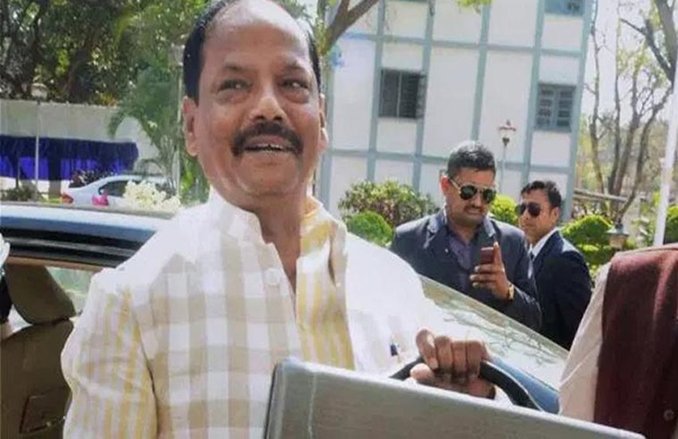 रिपोर्ट में दावा- अडानी को ज़मीन देने के लिए झारखंड सरकार ने तोड़े नियम, मर्जी के खिलाफ खेतिहर जमीनों का अधिग्रहण