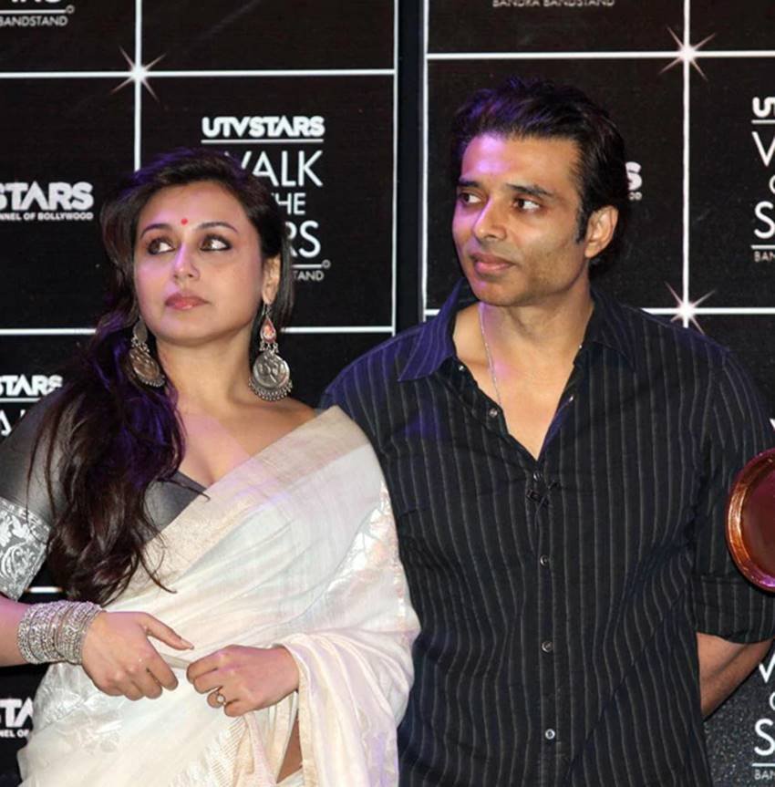 Saif Ali Khan – Karishma Kapoor, Ajay Devgan – Rani Mukherji, Randhir Kapoor – Neetu Singh, Ashok Kumar – Madhubala, Raj Kapoor – Geeta Bali, Rajesh Khanna – Simple Kapadia, Naseeruddin Shah – Supriya Pathak