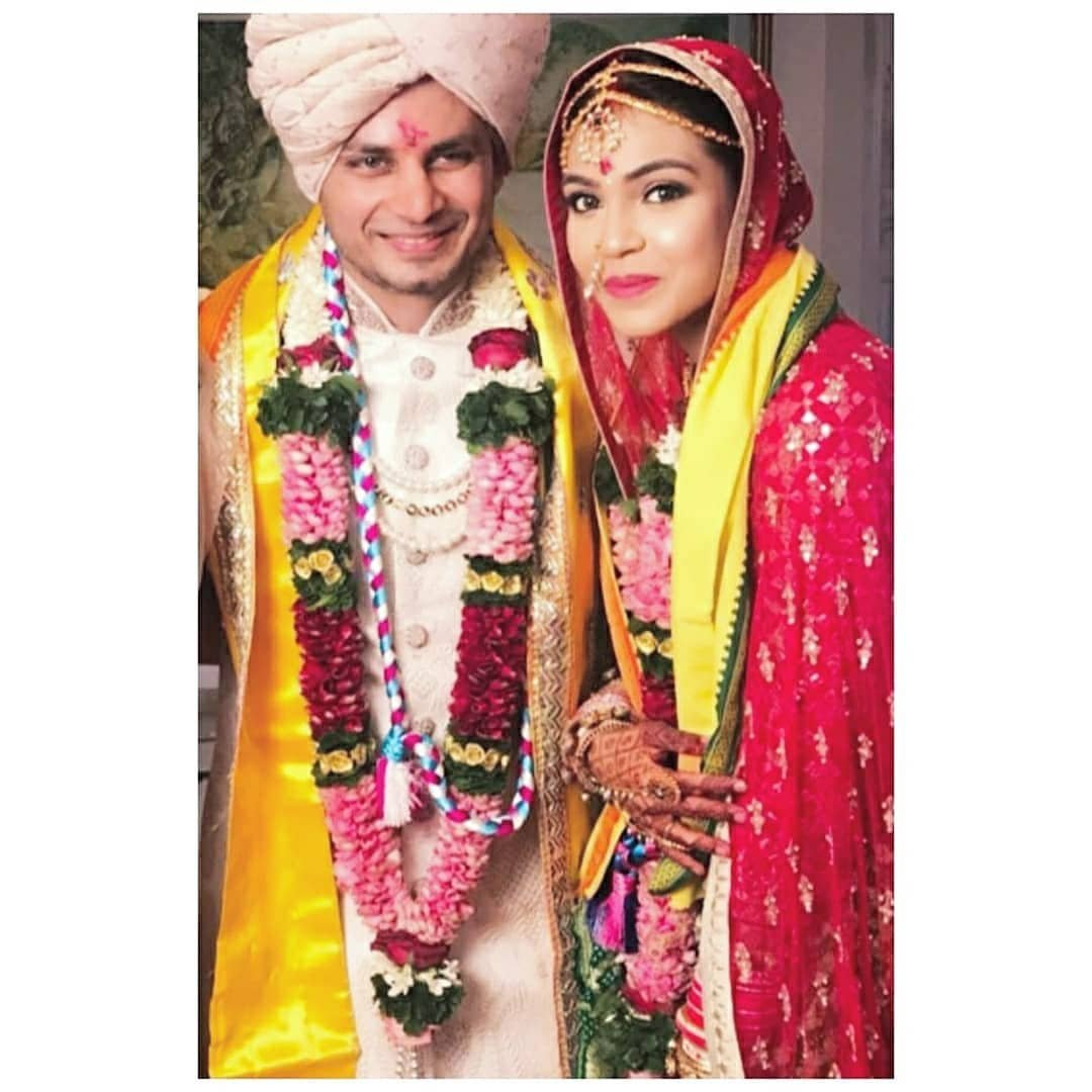 Alka Yagnikâs daughter, Syesha Kapoor ties the knot with her fiancÃ©, Amit Desai. After one year of", Alka Yagnikâs daughter WEDDING, Alka Yagnikâs daughter marriage, Alka Yagnikâs daughter