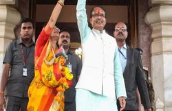 मध्‍य प्रदेश चुनाव नतीजों से पहले 800 करोड़ का कर्ज लेने जा रही शिवराज सरकार