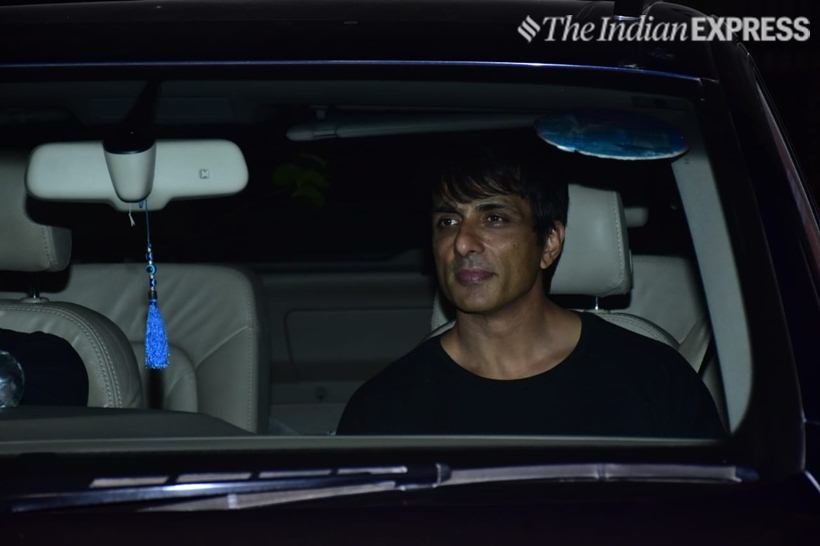 "simmba, simmba screening, deepika padukone, ranveer singh, deepika ranveer simmba screening, karan johar, rohit shetty, sara ali khan, sara ali khan simmba screening, amrita singh, ibrahim ali khan, simba, simba screening, simba release, simmba release, simmba cast"