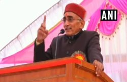 छात्रों से बोले पूर्वांचल यूनिवर्सिटी के वीसी- मेरे पास रोते हुए मत आना, झगड़ा हो तो मर्डर करके आना, हम देख लेंगे