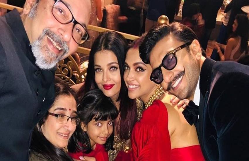 (Photo credit: Mickey Contractor/Instagram)
ऐश्वर्या के साथ डांस करते दिखीं दीपिका