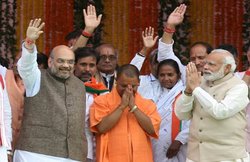 यूपी में भी लड़खड़ा रही एनडीए की नैया? मोदी की मंत्री के बाद योगी के मंत्री ने दिखाए बागी तेवर