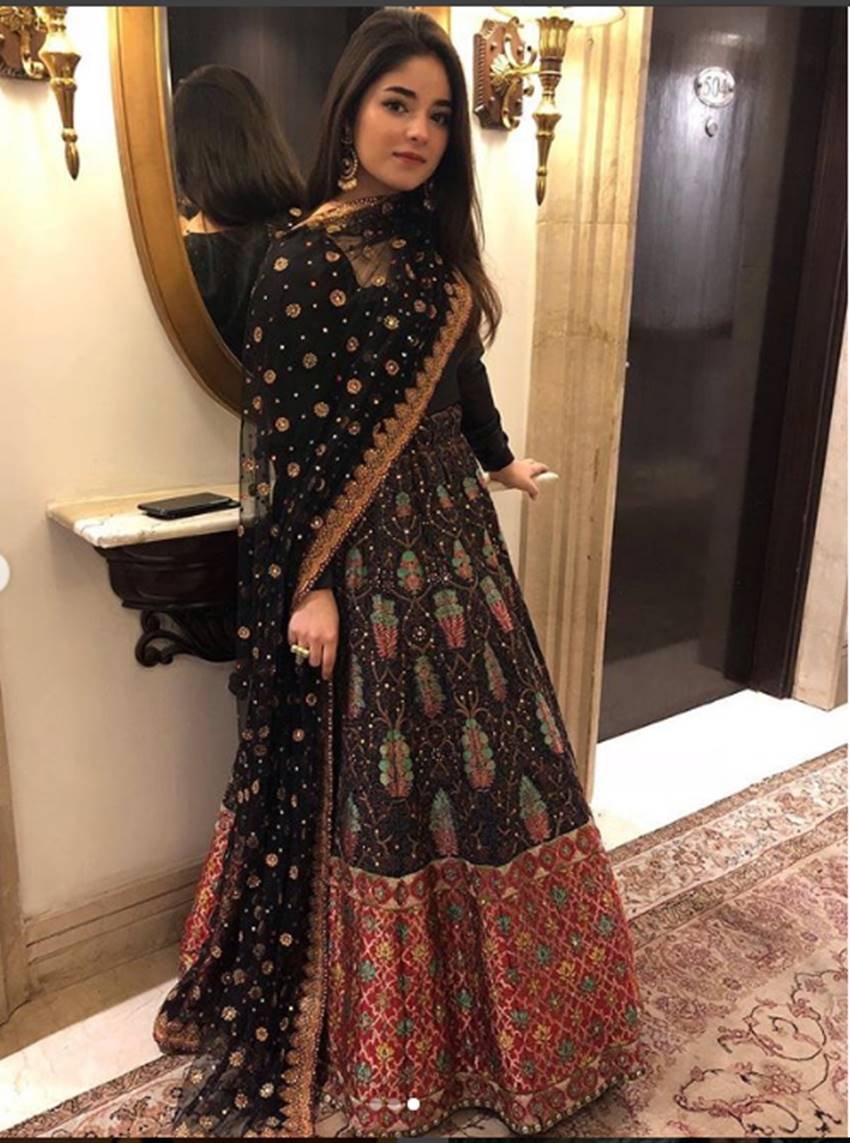 Zaira Wasim, The Sky is pink, Priyanka Chopra, Farhan Akhtar, news from bollywood News, news from bollywood News in Hindi, Latest news from bollywood News Zaira Wasim latest pics, Zaira Wasim new pics, dangal girl Zaira Wasim