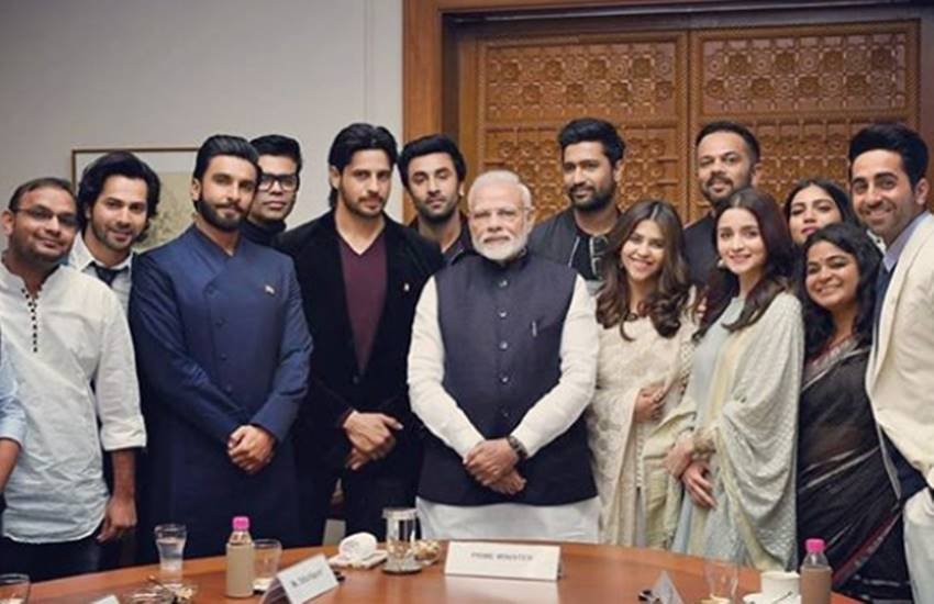 पीएम मोदी से मिलने पहुंचे सितारे (फोटोसोर्स: एकता कपूर)