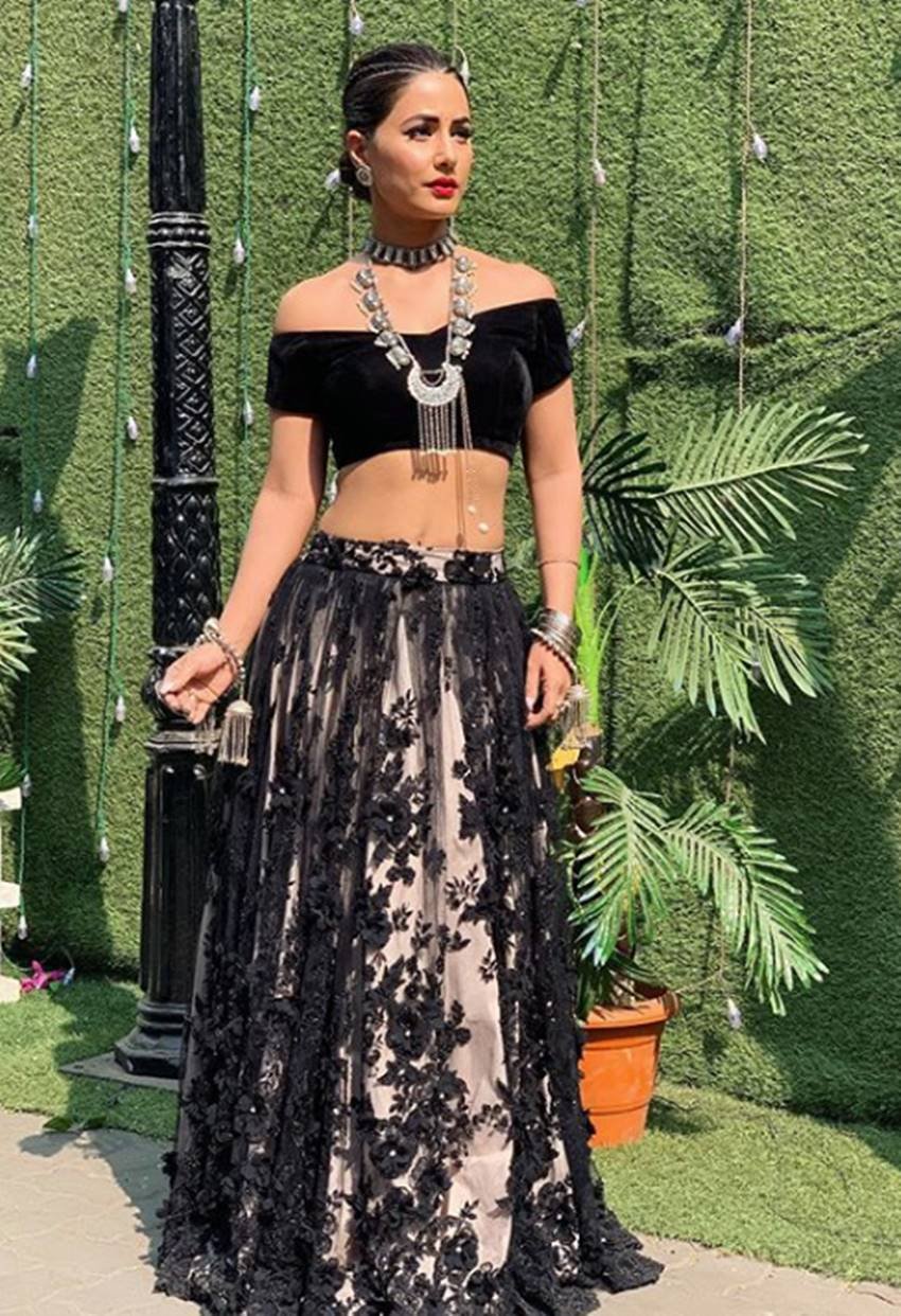 हिना खान हाल ही में मालदीव्स छुट्टियां मनाने गई थीं। उनके साथ इस दौरान हिना खान के बॉयफ्रेंड रॉकी जैसवाल भी थे।