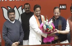भोपाल: बीजेपी प्रत्याशी ने मेयर के सामने मंडल अध्यक्ष को पीटा, चाकू घोंपने की भी धमकी दी