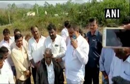Karnataka, Congress, Congress MLA, BK Sangameshwara, Threatens, temple, forest officer, Karnataka Congress MLA BK Sangameshwara, Karnataka Congress, कर्नाटक, कांग्रेस, कांग्रेस विधायक, बीके संगमेश्वरा