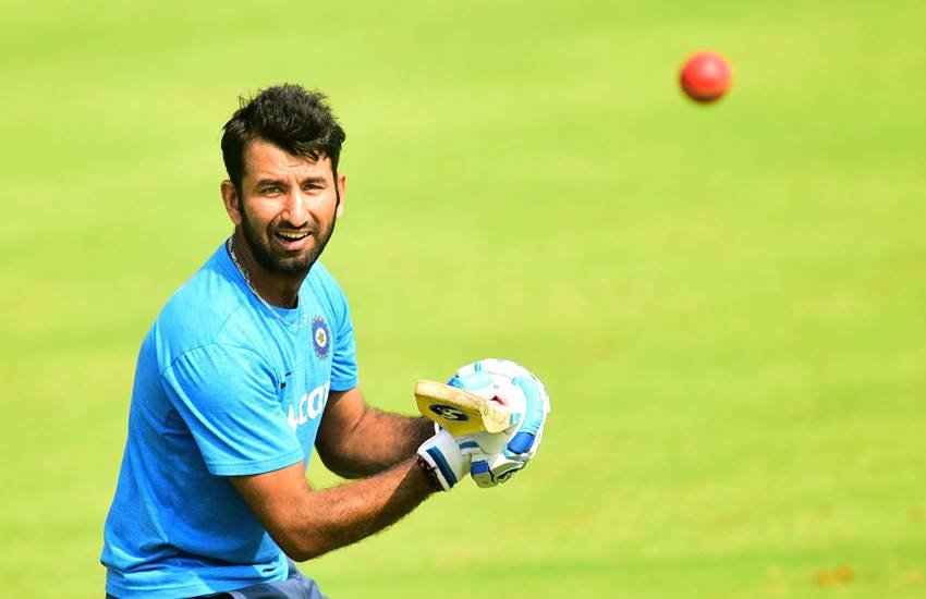 पुजारा की बातों से साथी खिलाड़‍ियों के दिमाग में चल रही ऊहापोह खत्‍म हो गई। (Express Archive Photo) 