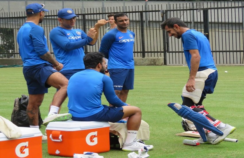 ind vs aus, ind vs aus 3rd odi, ms dhoni, ms dhoni practice video