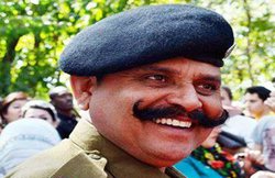 UP: बड़ी मूंछ वाले PAC जवानों के लिए अच्छी खबर, 5 पांच गुना बढ़ा मूंछ भत्ता