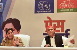 यूपी का रण: मायावती संभालेंगी पश्चिमी उत्‍तर प्रदेश, अखिलेश के जिम्‍मे पूर्वांचल!