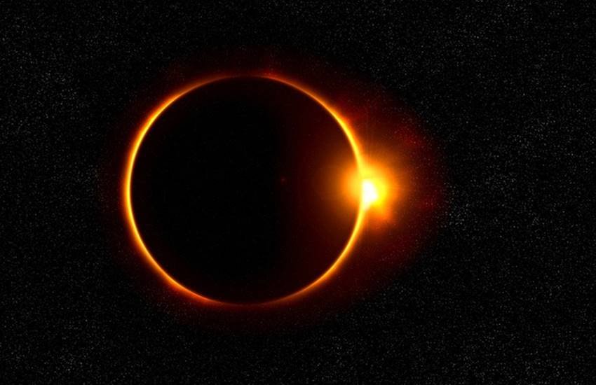 मकर: आपके खर्चों में वृद्धि होगी।