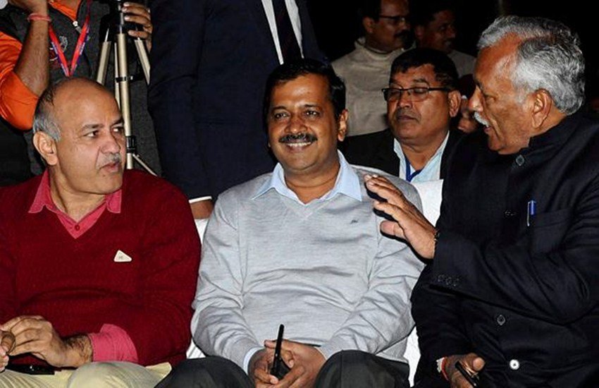 कांग्रेस के साथ गठबंधन के पक्ष में नहीं हैं पंजाब के AAP नेता. केजरीवाल को समझाया. (फाइल फोटो सोर्स: PTI) 