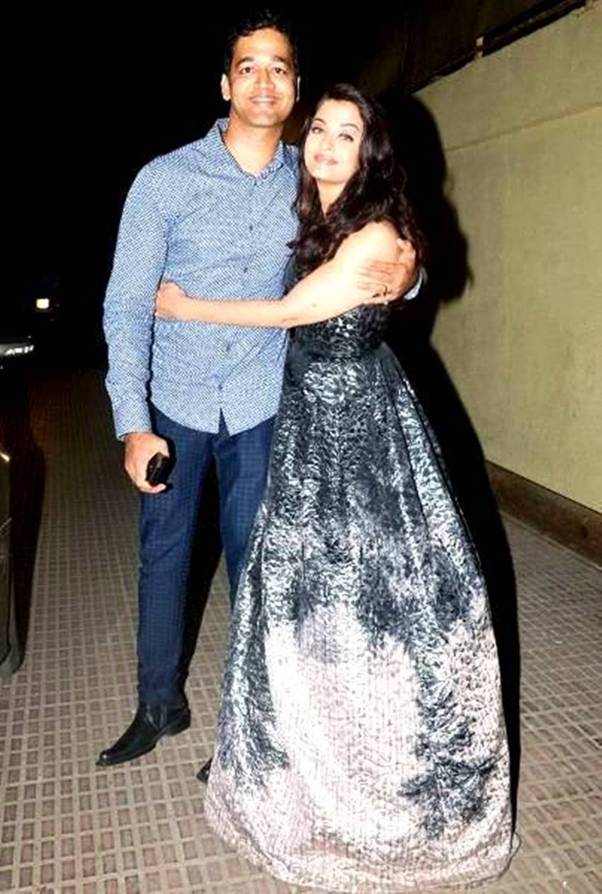 bollywood brother-sisters, bollywood actor siblings, anushka sharma brother, priyanka chopra brother, ranveer singh sister, akshay kumar sister, shah rukh khan sister, bollywood brothers, bollywood sisters