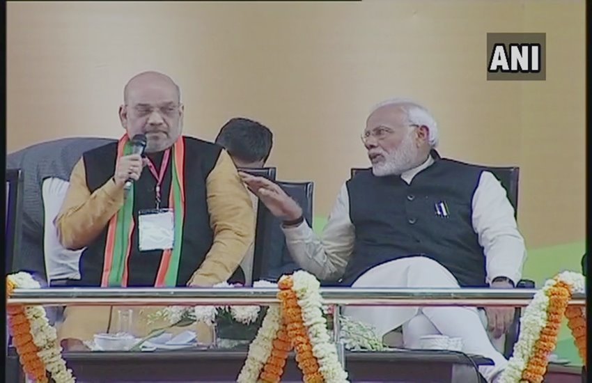 नई दिल्ली के बीजेपी के राष्ट्रीय अधिवेशन में अमित शाह और पीएम मोदी। फोटो सोर्स : एएनआई