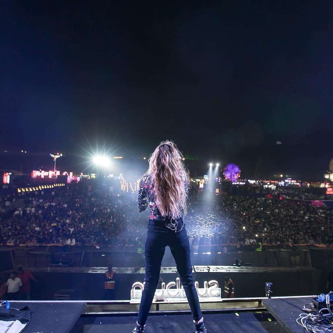 Ananya Birla,south india,Sean Kingston,Kumar Mangalam Birla,Guitar, Ananya Birla live show, Ananya Birla song, Ananya Birla singing show, Ananya Birla live consort,