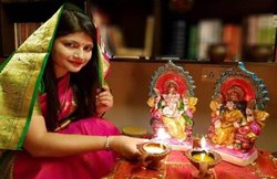 बीजेपी ने बताया था सपा एजेंट, अब सीबीआई रेड से चर्चा में हैं यह सोशल मीडिया स्टार आईएएस