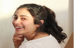 सेहत ही नहीं त्वचा के लिए भी फायदेमंद है दूध, बढ़ा सकता है रौनक