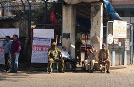 bharat bandh, bharat bandh on 8th january 2019, bharat bandh today, bharat bandh 2019, भारत बंद, भारत बंद 2019, bharat bandh live, bharat bandh latest news, bharat bandh live news, bharat bandh live updates, bharat band live news, bharat bandh on tuesday, bharat bandh today live news, bharat bandh today update, bharat bandh mumbai news, bharat bandh bangalore news, bharat bandh news in hindi, bharat bandh holiday