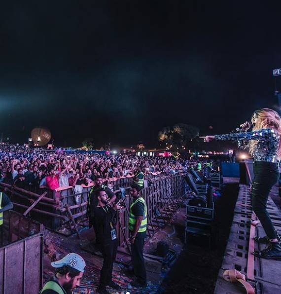 Ananya Birla,south india,Sean Kingston,Kumar Mangalam Birla,Guitar, Ananya Birla live show, Ananya Birla song, Ananya Birla singing show, Ananya Birla live consort,