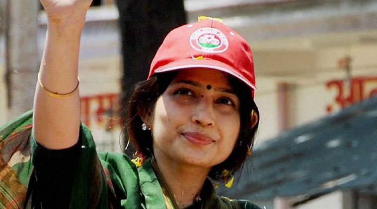 डिंपल के पिता रिटायर्ड आर्मी कर्नल एस. सी. रावत हैं। इनका परिवार उत्तराखंड का रहने वाला है।