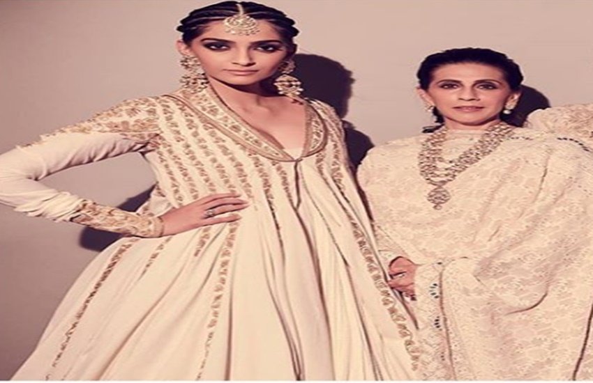 सोनम कपूर (Source: sonamkapoor)