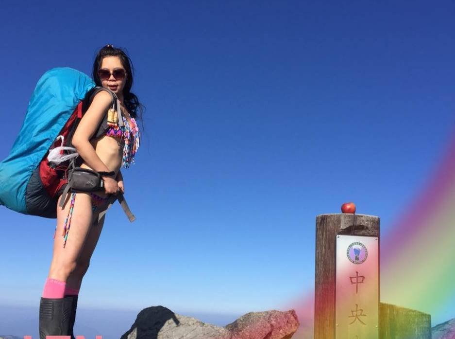 Bikini climber, Gigi Wu, Gigi wu bikini climber, bikini climber dies, taiwan's bikini climber, taiwan gigi wu, gigi wu death, gigi wu instagram, climber falls to death