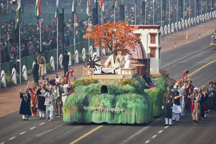 जम्मू कश्नीर की झांकी।