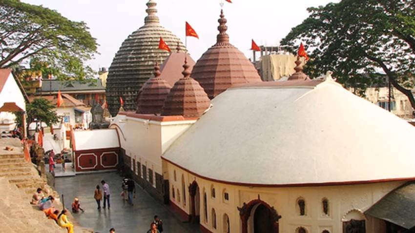 Chakkulathukavu Temple, Attukal Bhagavathy Temple, Kerala, Kamrup Kamakhya Temple, Assam, Trimbakeshwar Temple, Nasik, Maharashtra, mens are not allow in these temples