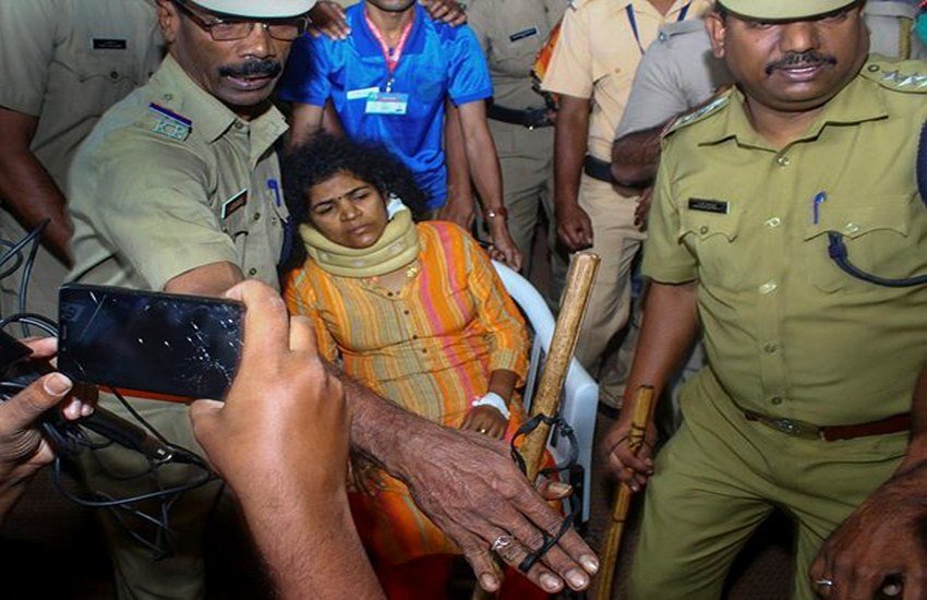 सबरीमाला मंदिर में पहली बार प्रवेश करने वाली महिला कनक दुर्गा को ससुराल वालों ने घर से निकाला। (फोटो सोर्स: PTI)
