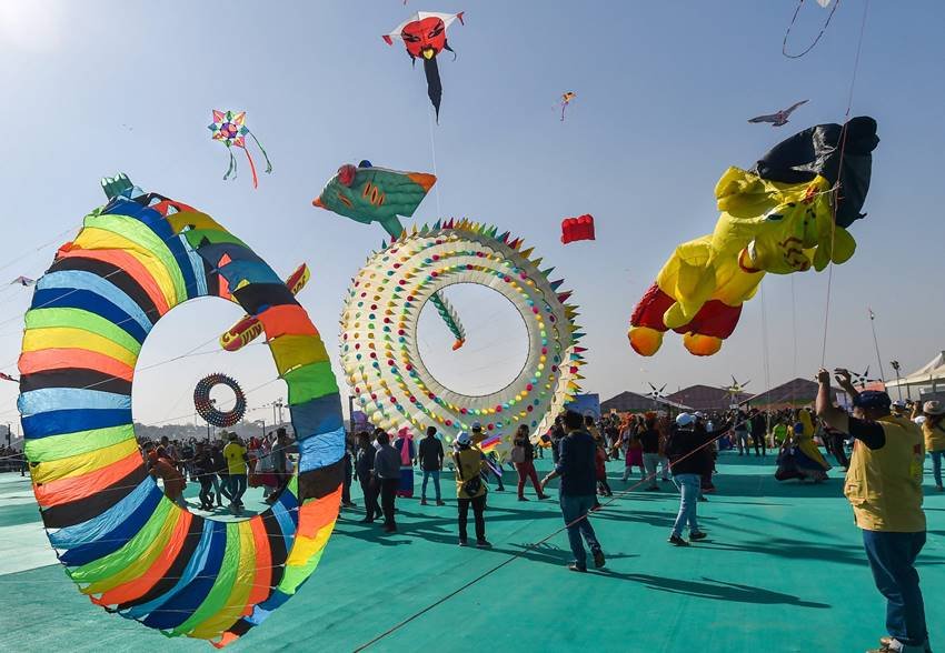 International Kite Festival, Uttarayan 2019, Makar Sakranti 2019, Kite festival, kite festival in india, Gujarat Kite festival, makar sankranti, uttarayan, india harvest season, agriculture india, winter india, kite making