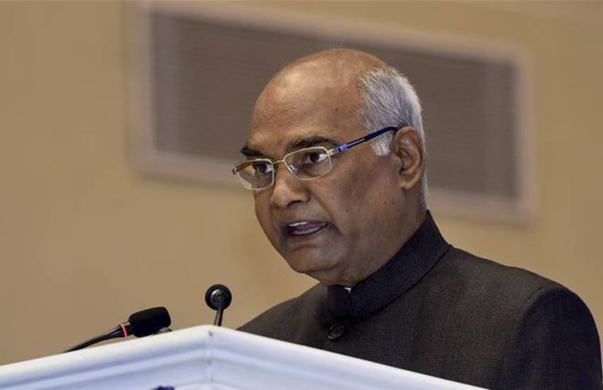 राष्ट्रपति रामनाथ कोविंद ने सामान्य वर्ग के गरीबों के लिए 10 फीसदी आरक्षण संबंधी सरकार के कदम को ‘‘ऐतिहासिक’’ करार देते हुए बृहस्पतिवार को कहा कि इससे उन गरीब युवक-युवतियों के साथ न्याय हुआ है जो गरीबी के अभिशाप के कारण खुद को वंचित महसूस कर रहे थे।