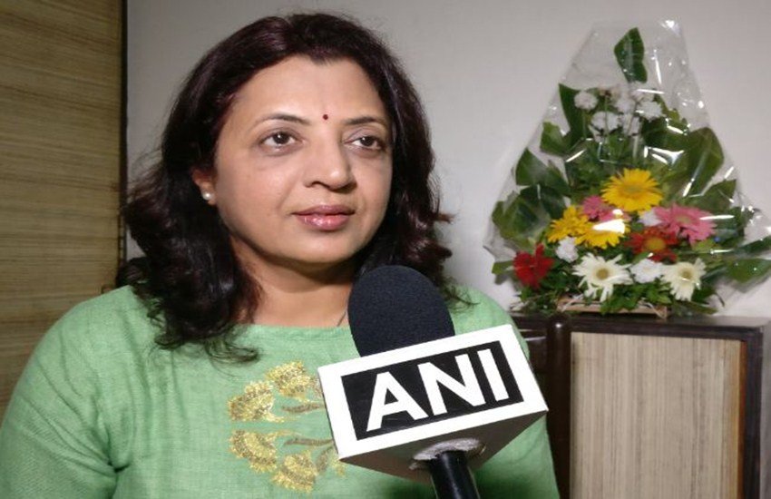 शिवसेनवा प्रवक्ता ने मनीषा कयांदे ने कहा कि मोदी की चाय सिर्फ चुनावी प्रोपगैंडा था। ( फोटो सोर्स: मनीषा ट्वीट हैंडल) 