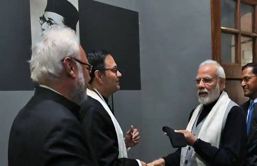 मोदी ने बॉस के परिवार के प्रति प्रकट किया आभार। 