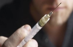 नींद की 35 गोलियां दीं, फिर भी नहीं मरा पति तो फिनाइल का इंजेक्शन देकर मरवा डाला!