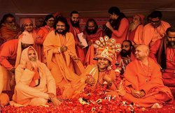 मोदी सरकार में मंत्री निरंजन ज्योति बनीं निरंजनी अखाड़े की महामंडलेश्वर