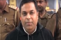 नोएडा में पकड़ा गया फर्जी IAS, इनकम टैक्स कमिश्नर बनकर करता था ठगी