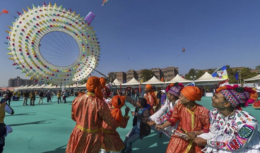 International Kite Festival, Uttarayan 2019, Makar Sakranti 2019, Kite festival, kite festival in india, Gujarat Kite festival, makar sankranti, uttarayan, india harvest season, agriculture india, winter india, kite making
