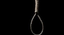 इंसाफ मांगते-मांगते फांसी पर झूल गई रेप की शिकार महिला, योगी आदित्‍यनाथ के आवास के सामने भी की थी आत्‍मदाह की कोशिश