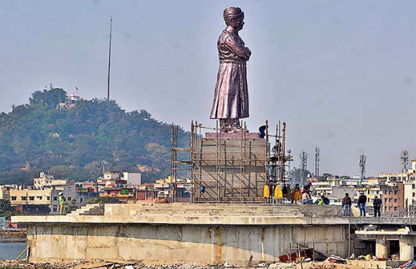 रांची में हुआ स्वामी विवेकानंद की प्रतिमा का अनावरण। फोटो सोर्स : जनसत्ता ऑनलाइन
