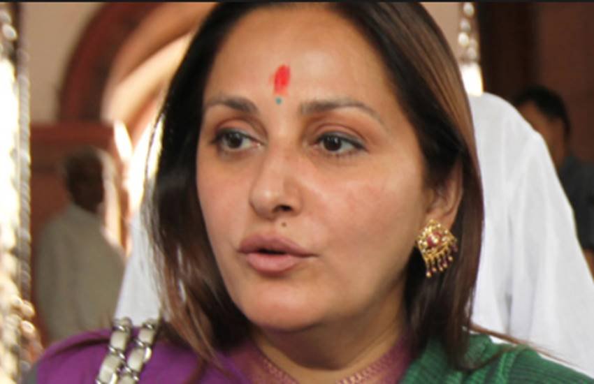 अभिनेत्री से राजनेता बनीं जया प्रदा अभिनेत्री से राजनेता बनीं जया प्रदा