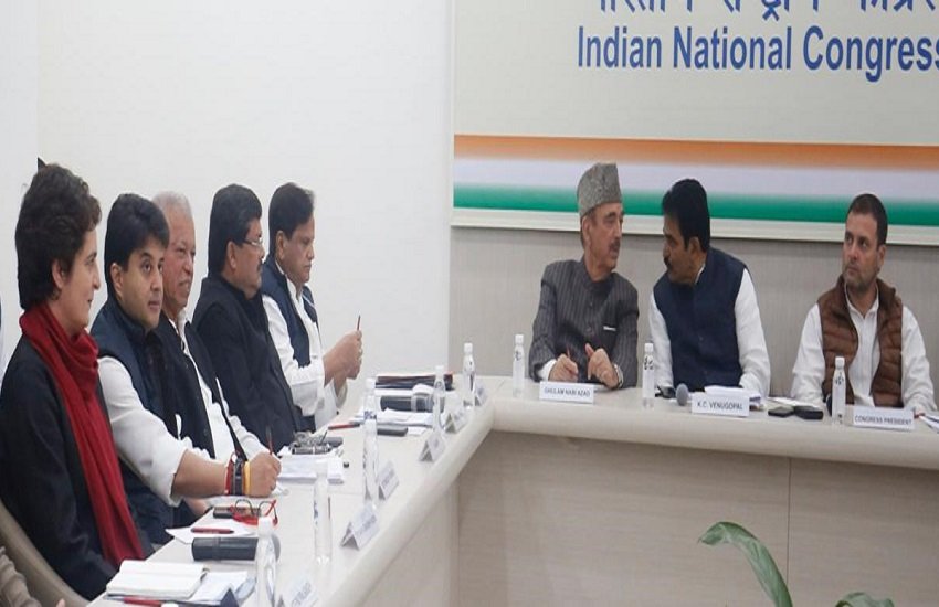 AICC की बैठक में प्रियंका गांधी, राहुल गांधी और ज्योतिरादित्य सिंधिया (By anil Sharma express photo)