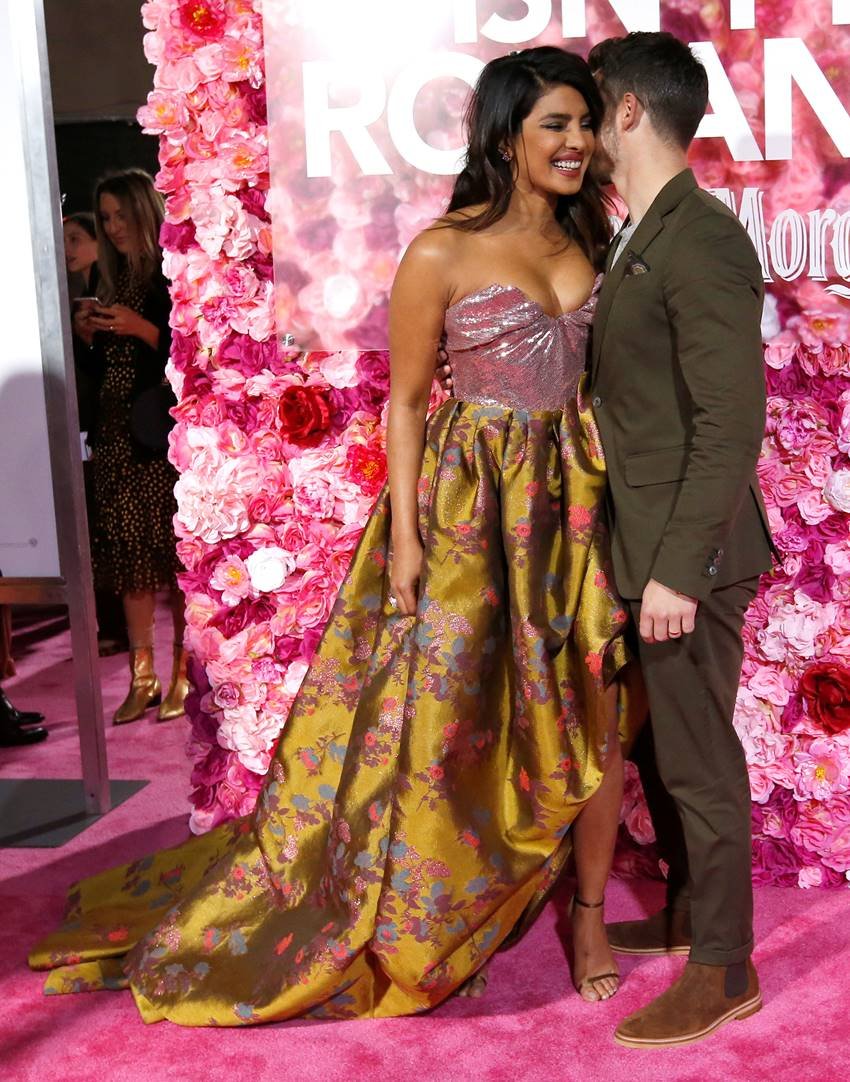 priyanka chopra, nick jonas, priyanka nick at isn't it romantic premiere, priyanka nick kiss at isn't it romantic premiere, priyanka nick latest, priyanka nick news, isn't it romantic premiere