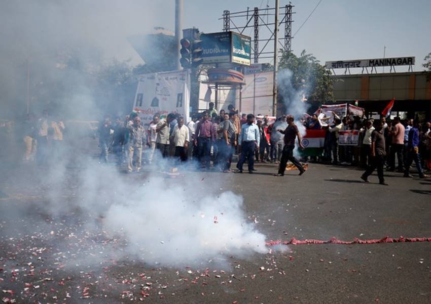 indian army attack, indian army attack on pakistan, india attack on pakistan, indian airf force, mirage 2000 india air force, india pakistan news, indian air force news, india attack on pakistan today, india pakistan attack, indian air force aerial strike, india army latest news, india attack on pakistan today, india pakistan latest news